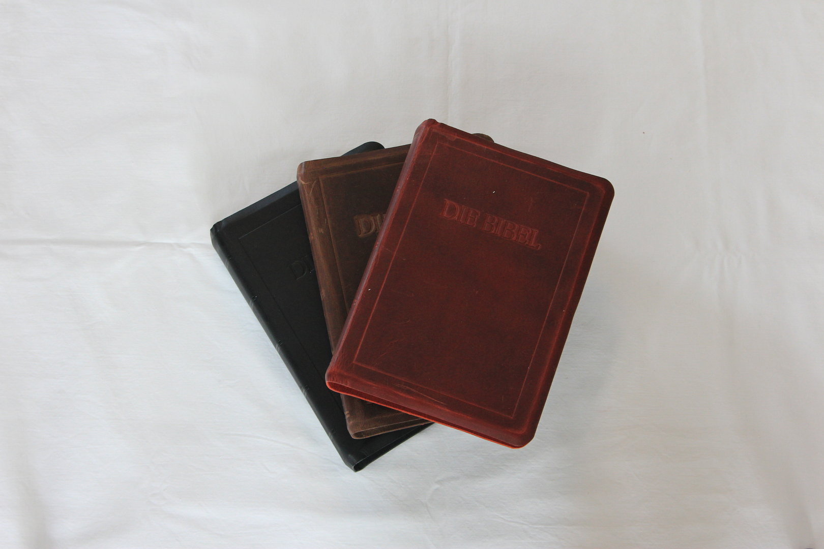 Sonderanfertigung-mit-Leerseiten-Schlachter-2000-mit-Parallelstellen-Studienfuehrer-BueffellederIMG_8368 Sonderanfertigung mit Leerseiten, Schlachter 2000 mit Parallelstellen & Studienführer, Büffelleder